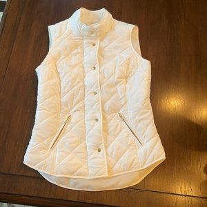🎄Crown & Ivy white/off white vest size PP
